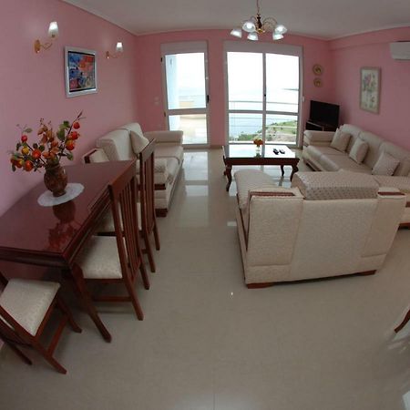 Erti'S Apartments ซารานเดอ ภายนอก รูปภาพ