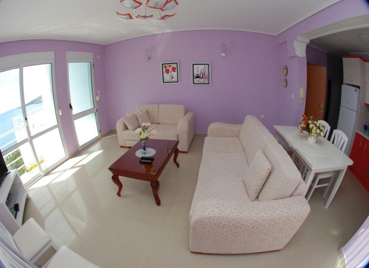 Erti'S Apartments ซารานเดอ ภายนอก รูปภาพ