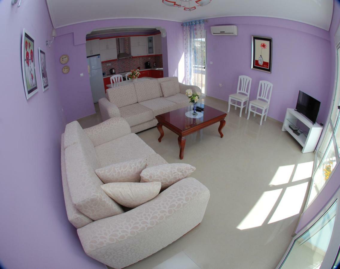 Erti'S Apartments ซารานเดอ ภายนอก รูปภาพ